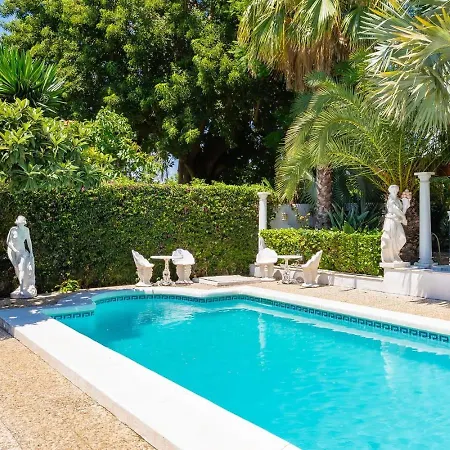 Exclusive Palmeras Puerto Banus With Heated Private Swimming Pool, Marbella, Spain *