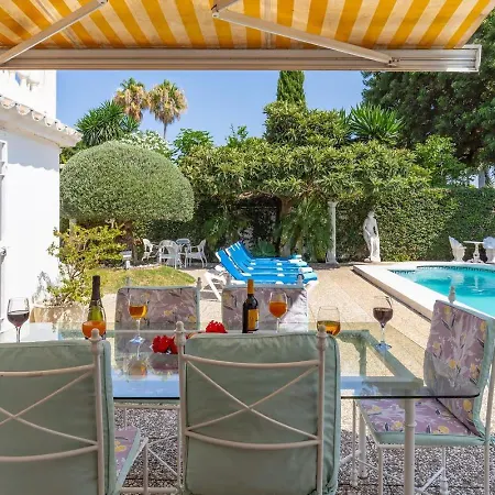 Villa Exclusive Palmeras Puerto Banus With Heated Private Swimming Pool, Marbella, Spain