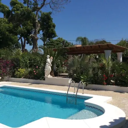 Exclusive Palmeras Puerto Banus With Heated Private Swimming Pool, Marbella, Spain Villa