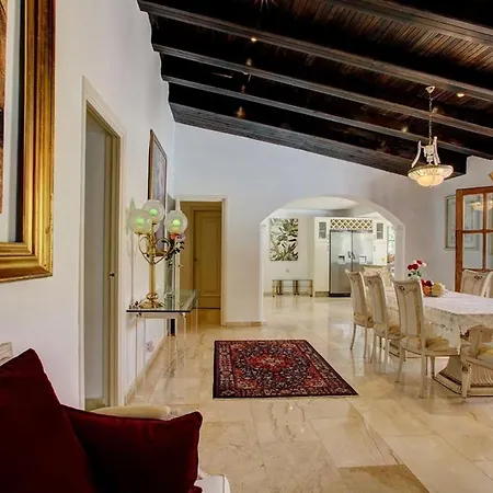 Exclusive Palmeras Puerto Banus With Heated Private Swimming Pool, Marbella, Spain * Marbella