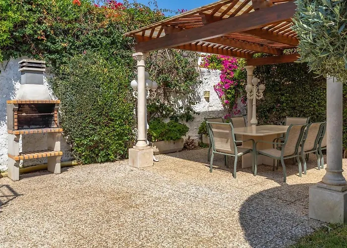 Exclusive Palmeras Puerto Banus With Heated Private Swimming Pool, Marbella, Spain