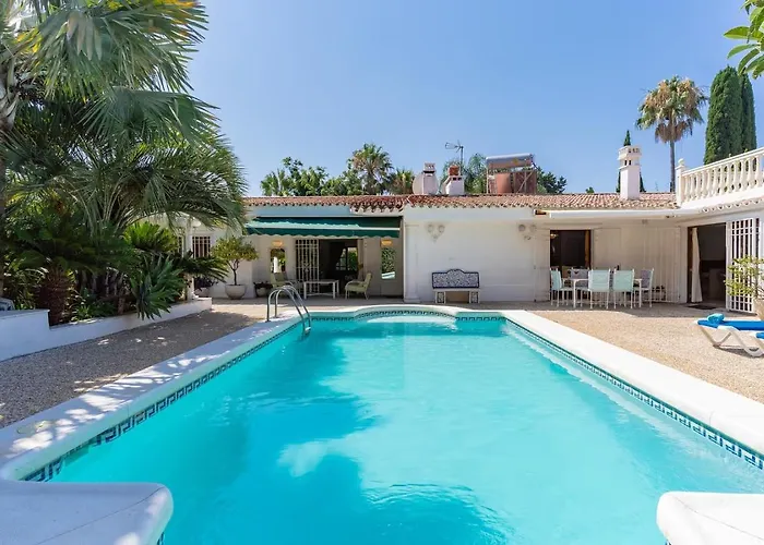 Exclusive Palmeras Puerto Banus With Heated Private Swimming Pool, Marbella, Spain ماربيا