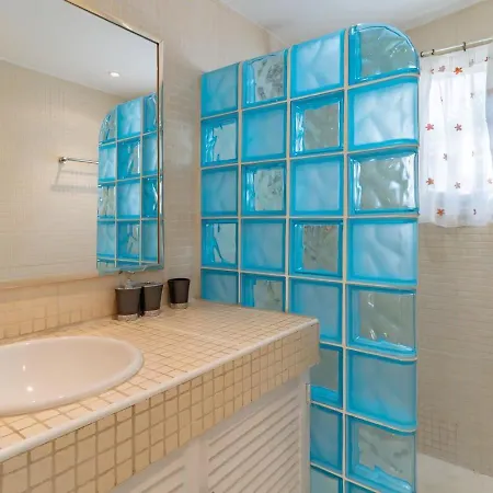 Exclusive Palmeras Puerto Banus With Heated Private Swimming Pool, Marbella, Spain Willa