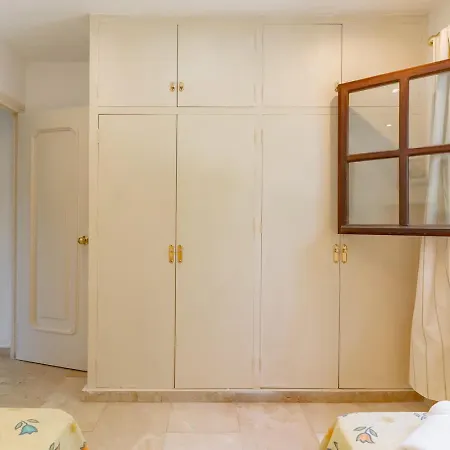 Exclusive Palmeras Puerto Banus With Heated Private Swimming Pool, Marbella, Spain Willa *