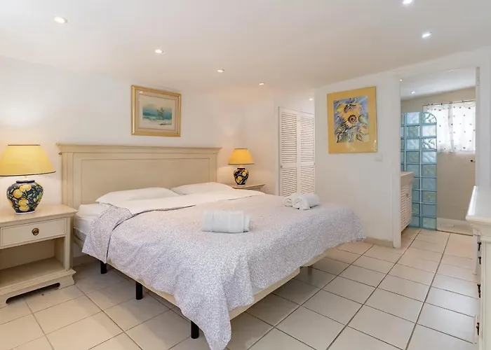 Exclusive Palmeras Puerto Banus With Heated Private Swimming Pool, Marbella, Spain ヴィラ マルベーリャ